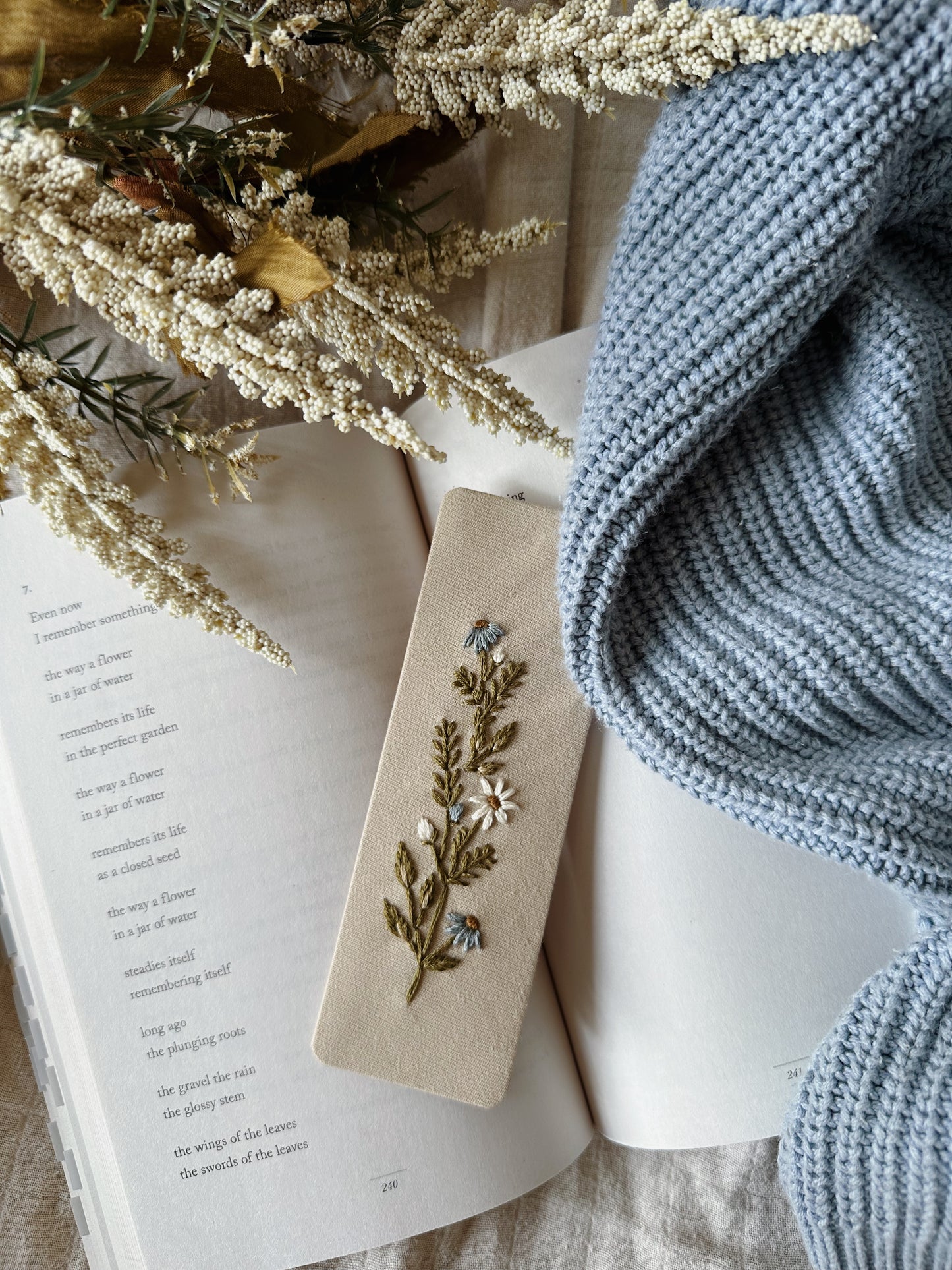 Summertime Daisy Bookmark