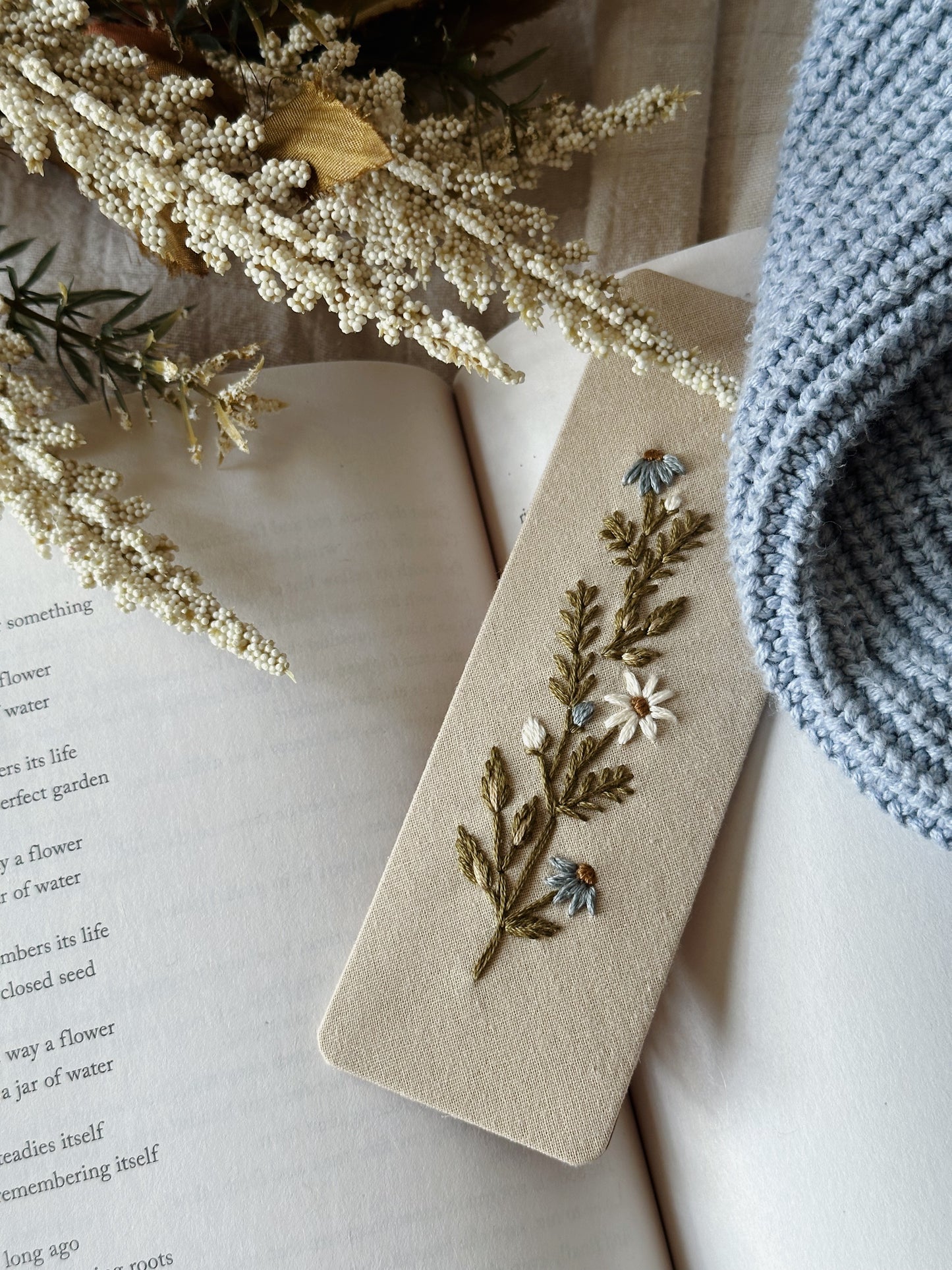 Summertime Daisy Bookmark